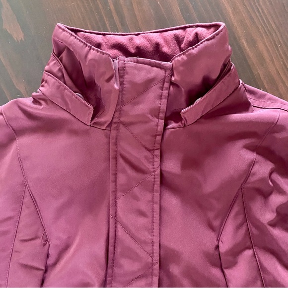 Women’s Hooded Water Resistant Coat Size Small Dark Red Fur Hood Pockets - Picture 7 of 12